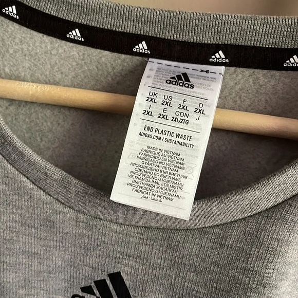 Adidas Sweatshirt - Picture 2 of 2